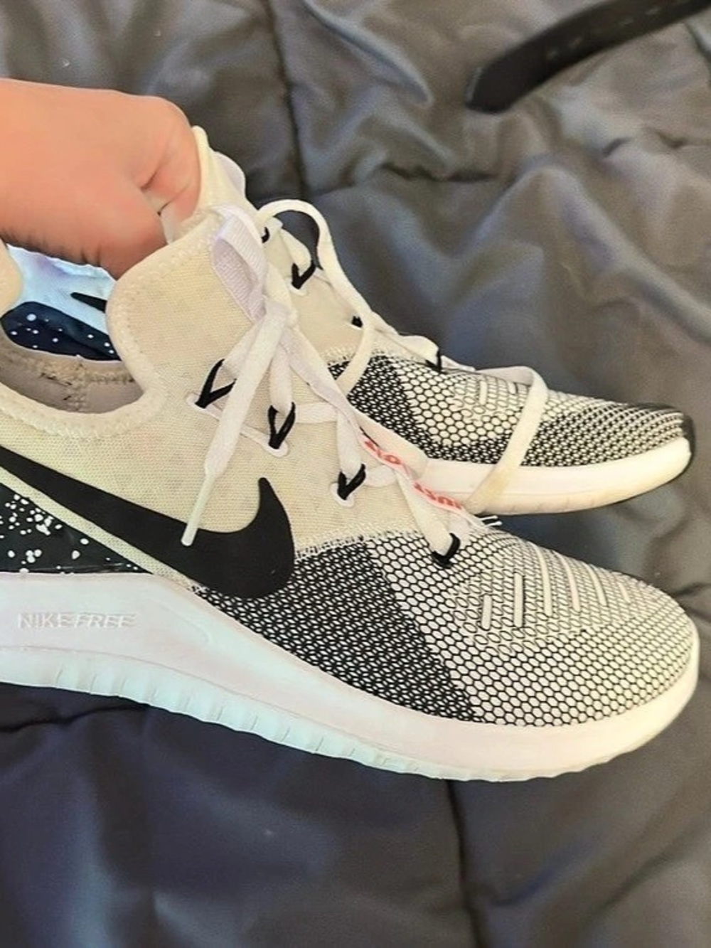 Nike Run Flyknit Athletic Running Shoes in White & Black- Women’s 9